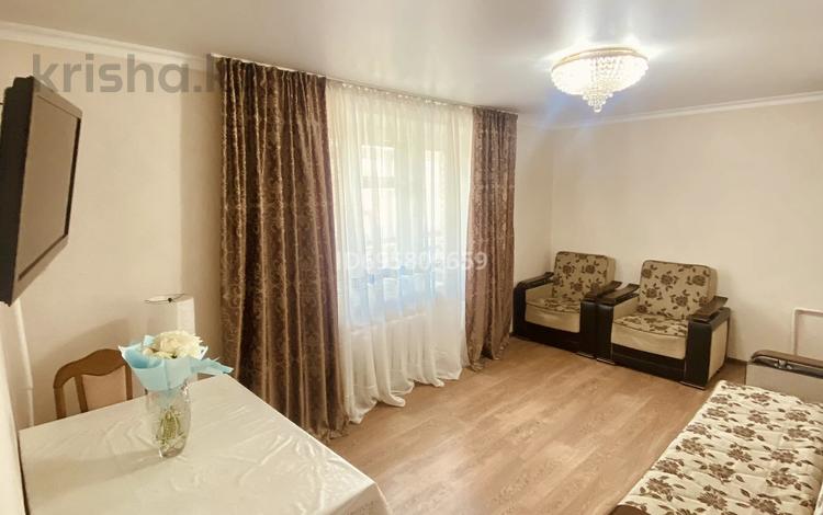3-бөлмелі пәтер · 63 м² · 3/10 қабат, мкр Новый Город, Гоголя 57/2 — Маг. Юбилейный, бағасы: 27.5 млн ₸ в Караганде, Казыбек би р-н — фото 3