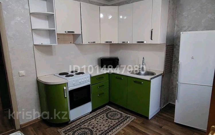 1-комнатная квартира · 40 м² · 8/8 этаж, Сарыарка 41 за 200 000 ₸ в Астане, Сарыарка р-н — фото 2