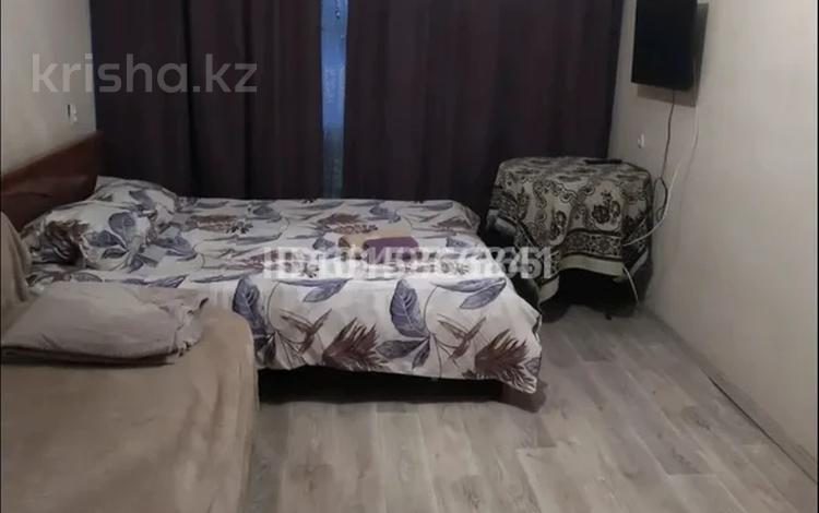 1-бөлмелі пәтер · 40 м² · 1/5 қабат, Юго-Восток ш/а. республика 20, бағасы: 8 000 ₸ в Караганде, Казыбек би р-н — фото 2