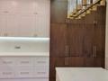 5-комнатная квартира · 220 м² · 4/10 этаж, Рубинштейна за 460 млн ₸ в Алматы, Медеуский р-н — фото 11