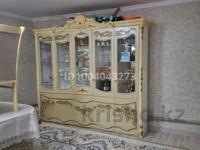 Часть дома · 4 комнаты · 100 м² · 8 сот., Жуалы 15 — 15 микрорайон за 35 млн 〒 в Таразе