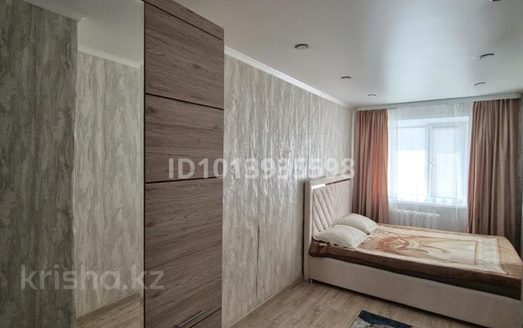 3-комнатная квартира · 54 м² · 2/3 этаж, Титова 153 — Остановка "АҚҚУ" за 200 000 ₸ в Семее — фото 3
