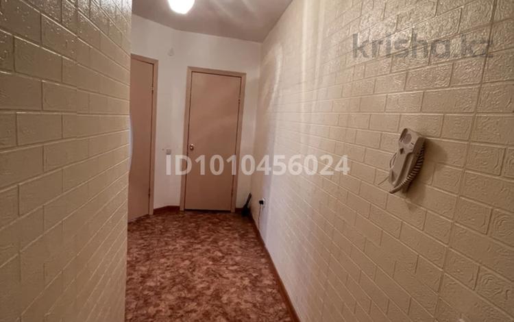 1-бөлмелі пәтер · 44 м² · 2/9 қабат, жилой массив Есет Батыр 12, бағасы: 10 млн 〒 в Актобе — фото 2