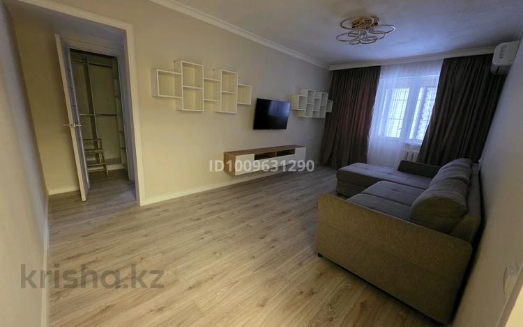 2-комнатная квартира · 45 м² · 2/4 этаж, мкр Алатау (ИЯФ), Жетбаева 40 за 250 000 ₸ в Алматы, Медеуский р-н — фото 2