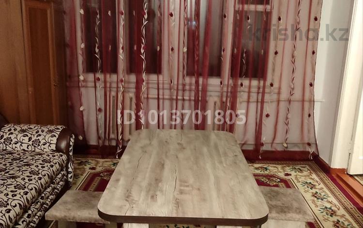 2-комнатная квартира · 42 м² · 2 этаж, мкр Жалпак-Тобе дом 12 кв 5 — Находится возле школы 34 за 6 млн ₸ в Таразе — фото 2