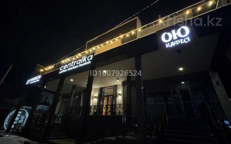 Свободное назначение, офисы, магазины и бутики, склады, бани, гостиницы и зоны отдыха, медцентры и аптеки, образование, развлечения · 2100 м² за 980 млн 〒 в Таразе — фото 2