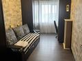 2-комнатная квартира · 44 м² · 5/5 этаж, Майкудук, 15й микрорайон 27 — Маг. Сатурн за 10 млн 〒 в Караганде, Алихана Бокейханова р-н — фото 4