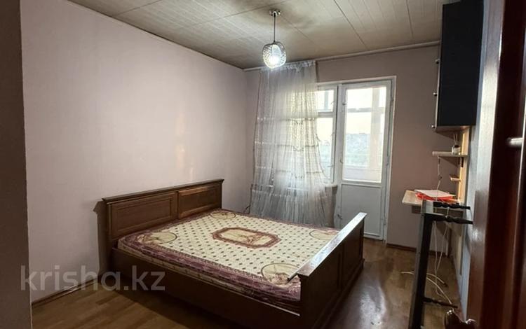 2-комнатная квартира · 52 м² · 5/5 этаж, мкр Аксай-4 73 за 250 000 ₸ в Алматы, Ауэзовский р-н — фото 2