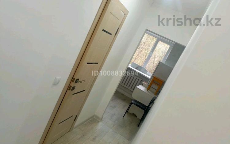 2-комнатная квартира · 44 м² · 1/3 этаж, иманова 16 за 9.5 млн 〒 в Актобе, мкр. Сельмаш — фото 2