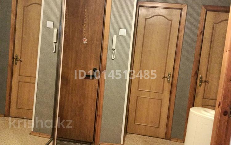 4 комнаты · 65 м² · 3/5 этаж, Пр.Абая за 100 000 ₸ в Астане, р-н Байконур — фото 2
