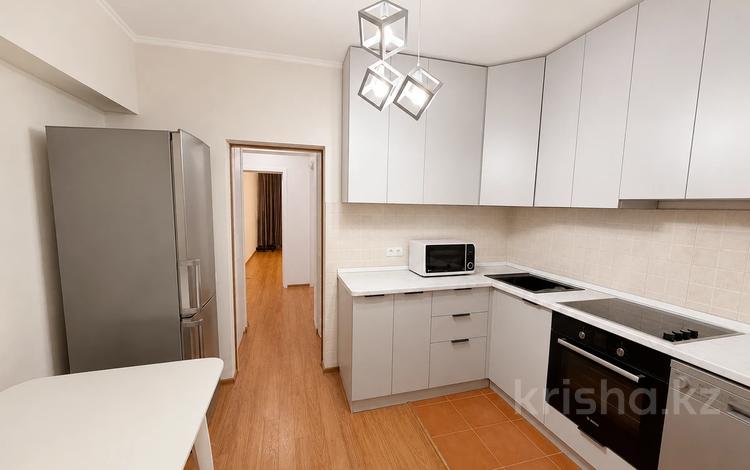 4-бөлмелі пәтер · 78 м² · 4/9 қабат, Самал-3 ш/а. 9, бағасы: 75 млн ₸ в Алматы, Медеуский р-н — фото 2
