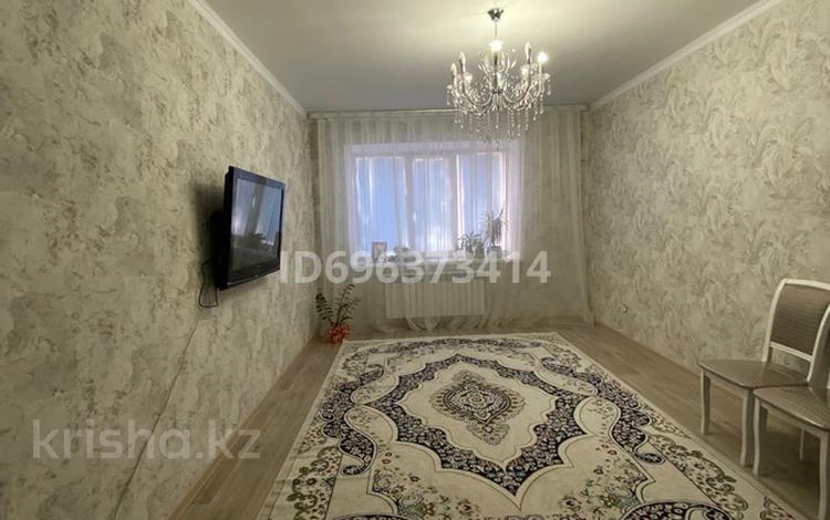 2-бөлмелі пәтер, 62 м², 5/9 қабат, мкр. Алтын орда 11д, бағасы: 24 млн 〒 в Актобе, мкр. Алтын орда — фото 2