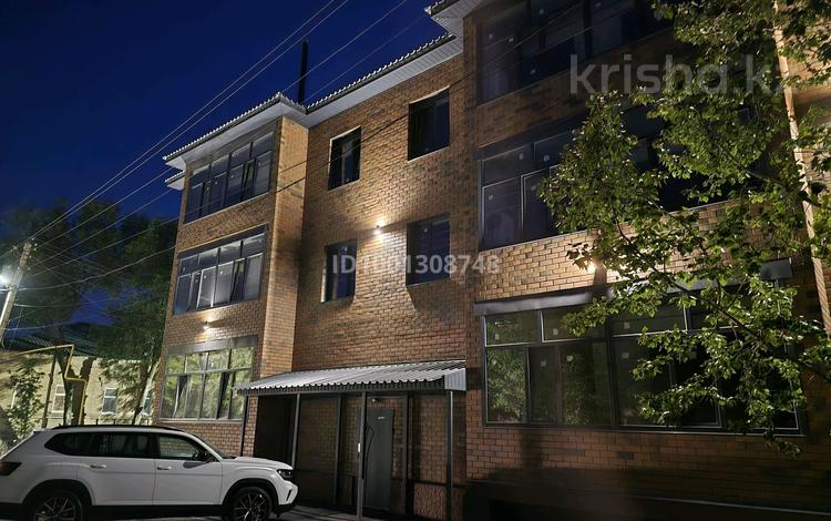 3-комнатная квартира · 85 м² · 1/3 этаж, Ескалиева 79 — ул. Короленко за 32.1 млн 〒 в Уральске — фото 2