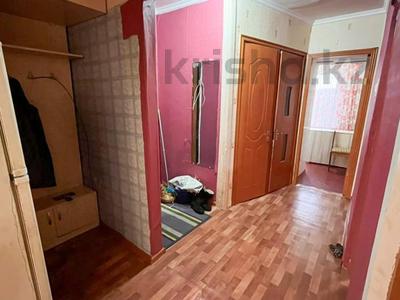 3-бөлмелі пәтер · 62 м² · 4/5 қабат, Самал, бағасы: 20 млн ₸ в Талдыкоргане, мкр Самал