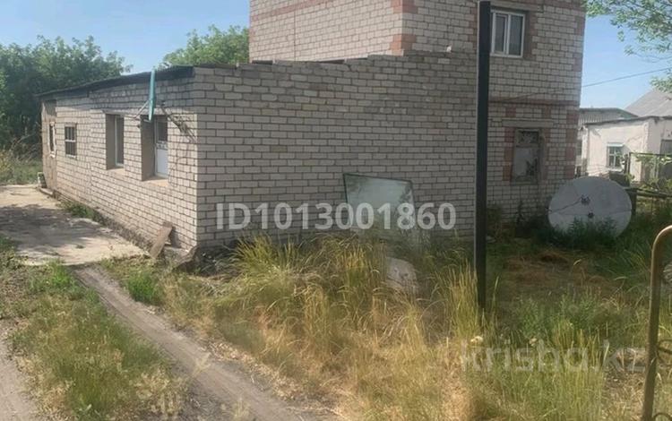 Отдельный дом · 4 комнаты · 100 м² · 8 сот., П.Восточный левый 6 дачи за 10 млн ₸ в Семее — фото 2