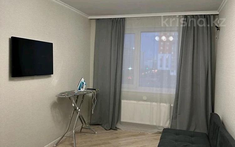 1-комнатная квартира, 42 м², 6/9 этаж помесячно, Мухамедханова 8 — Әнет баба Әйтеке би