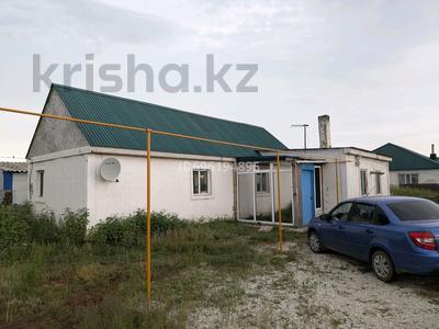 Отдельный дом · 3 комнаты · 84 м² · 10 сот., 8 мкр 34А за 16.8 млн 〒 в Коянды село