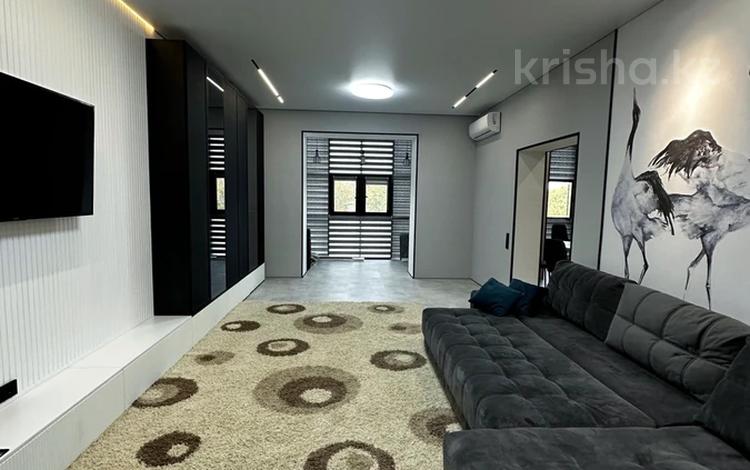 3-комнатная квартира · 135 м² · 3/5 этаж, Курмангалиева — ДЕПО за 62 млн 〒 в Уральске — фото 2