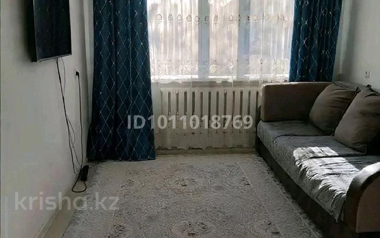 2-комнатная квартира · 42 м² · 5/5 этаж, мкр Михайловка , Крылова 4 за 13.5 млн 〒 в Караганде, Казыбек би р-н — фото 2