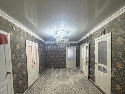 Отдельный дом · 7 комнат · 125 м² · 6.5 сот., Буровик 15 за 22 млн ₸ в Актобе, мкр Акжар