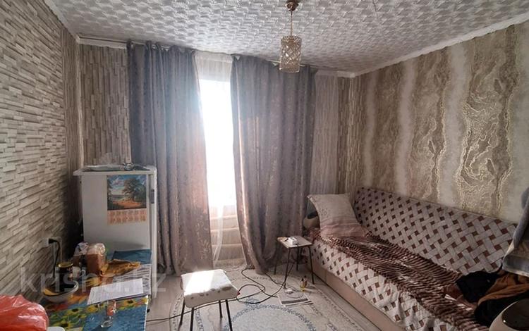 1-комнатная квартира · 13 м² · 8/9 этаж, Серикбаева 1/2 за 3.5 млн 〒 в Усть-Каменогорске — фото 2