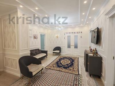 5-бөлмелі пәтер · 240 м² · 6/9 қабат, 17-й мкр 30, бағасы: 100 млн ₸ в Актау