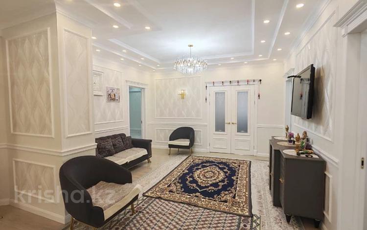 5-комнатная квартира · 240 м² · 6/9 этаж, 17-й мкр 30 за 100 млн ₸ в Актау — фото 2