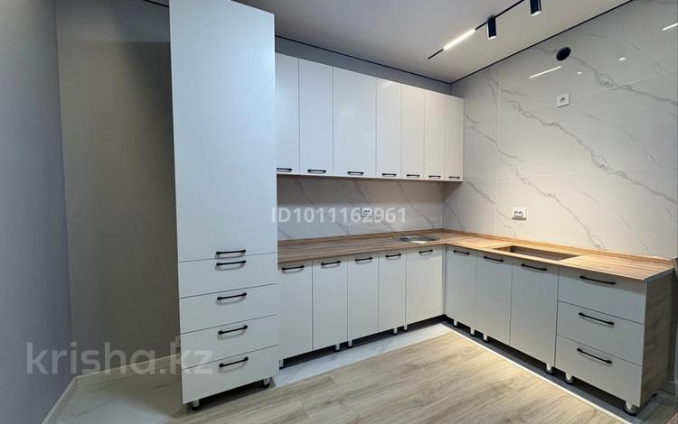 2-комнатная квартира · 60 м² · 3/12 этаж, мкр Аккент, Омарова 1 за 38 млн ₸ в Алматы, Алатауский р-н — фото 2
