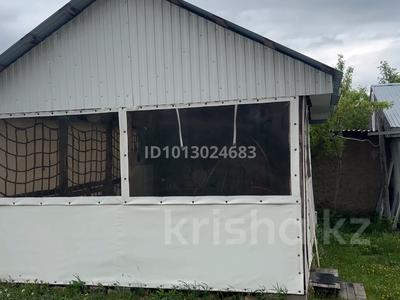 Жеке үй · 6 бөлме · 100 м², Коктобе 35а кв 2 — Район карьер, бағасы: 35 000 ₸ в Щучинске