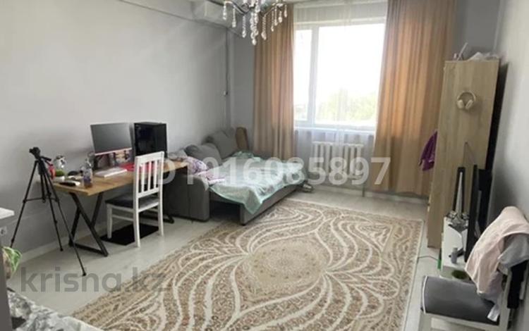 1-комнатная квартира · 56 м² · 6/9 этаж, мкр №10 59А за 300 000 ₸ в Алматы, Ауэзовский р-н — фото 16