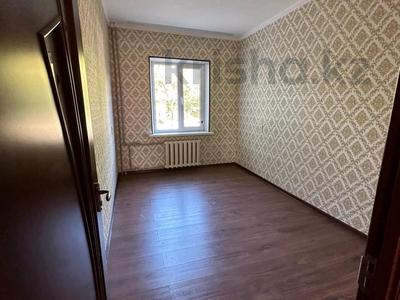 3-комнатная квартира, 67.2 м², 2/5 этаж, 18микр за 26.5 млн 〒 в Шымкенте