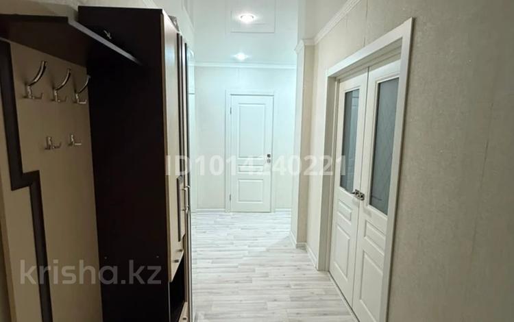 3-комнатная квартира · 82.5 м² · 3/9 этаж, мкр. Зачаганск пгт, Монкеулы 107/1 — 6 поликлиника за 27 млн ₸ в Уральске — фото 2