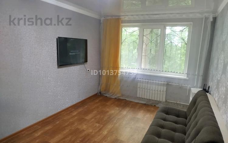 1-бөлмелі пәтер · 37 м² · 1/5 қабат, мкр Айгуль 56 — Маг Айгуль, бағасы: 110 000 ₸ в Уральске — фото 2