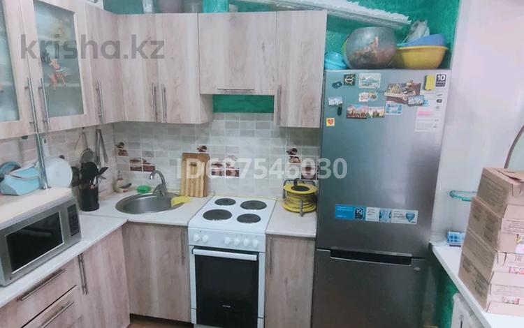 2-бөлмелі пәтер · 40 м² · 2/3 қабат, Сатпаева 49, бағасы: 10 млн ₸ в Жезказгане — фото 4