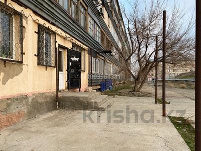 Еркін, дүкендер мен бутиктер · 38 м², бағасы: 8 млн ₸ в Жанатасе
