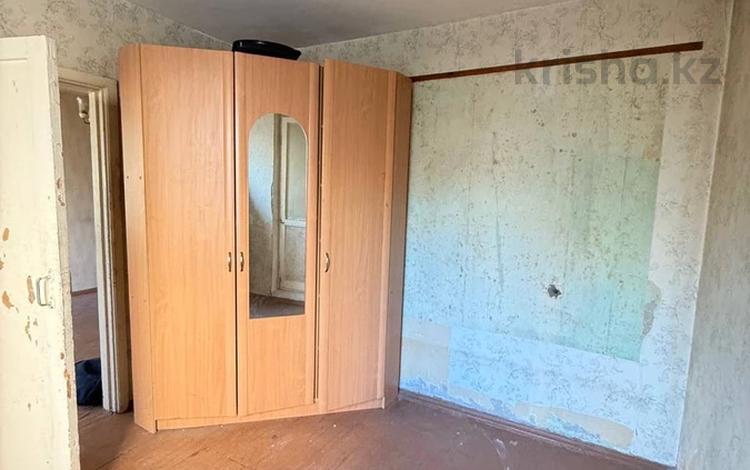 2-бөлмелі пәтер · 44 м² · 3/5 қабат, 4 микр 68, бағасы: 5.8 млн ₸ в Темиртау — фото 2