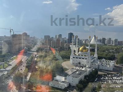 4-бөлмелі пәтер · 138.1 м² · 17/18 қабат, Достык 8/5, бағасы: ~ 93.9 млн ₸ в Астане, Есильский р-н