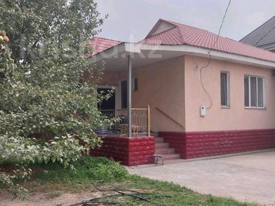 Жер үй мен саяжайлар в Алматы: Жеке үй · 5 бөлме · 180 м², мкр Теректы, Туйемойнак 3 — Жибек жолы базары, бағасы: 600 000 〒 Жеке үй · 5 бөлме · 180 м², мкр Теректы, Туйемойнак 3 — Жибек жолы базары, бағасы: 600 000 〒 в Алматы, Алатауский р-н