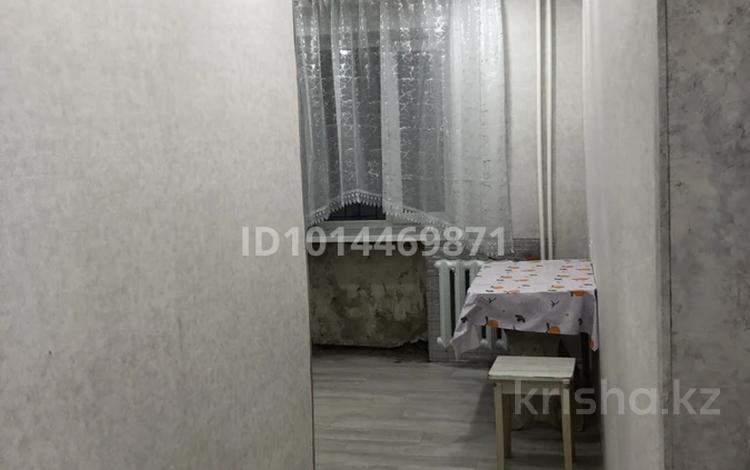 2-бөлмелі пәтер · 46 м² · 1/5 қабат, Чернешевского — Сзаде Аян пассажа, бағасы: 8 000 ₸ в Темиртау — фото 2