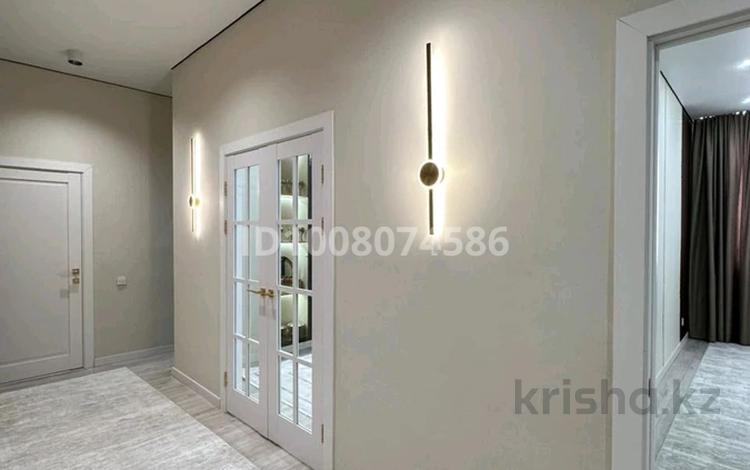 2-бөлмелі пәтер · 65 м² · 1/7 қабат, 2 мкр 10а, бағасы: 23 млн ₸ в Жанаозен — фото 2