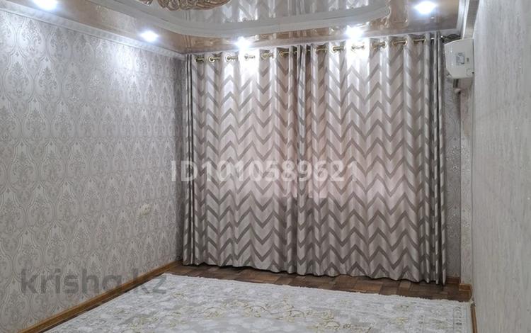 3-бөлмелі пәтер · 62 м² · 4/5 қабат, Мкр.Шұғыла 19, бағасы: 13 млн ₸ в  — фото 2