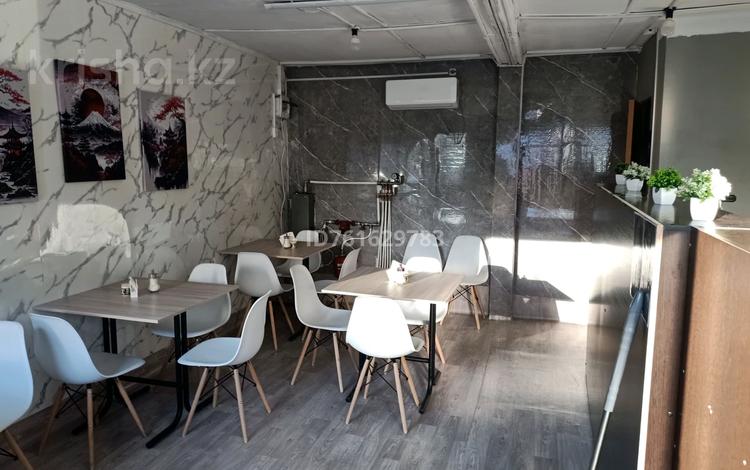 Магазины и бутики, общепит · 45 м² за 170 000 ₸ в Уральске — фото 20
