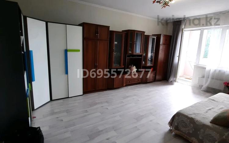 1-комнатная квартира · 48 м² · 6/9 этаж, мкр Кулагер 11 за 200 000 ₸ в Алматы, Жетысуский р-н — фото 2