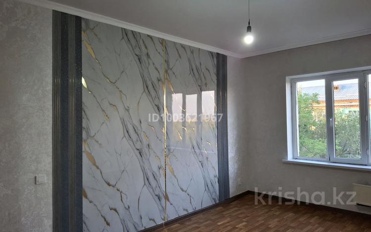 1-бөлмелі пәтер · 40.63 м² · 5/5 қабат, 8 мкр 22, бағасы: 9.2 млн ₸ в Таразе — фото 2