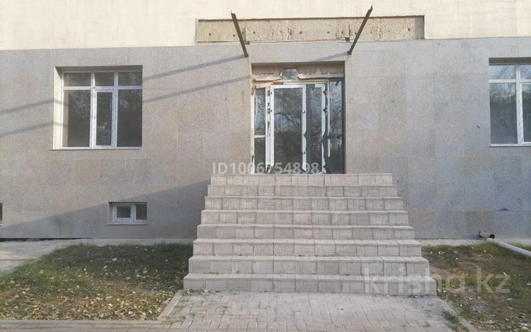 Свободное назначение, офисы, магазины и бутики, салоны красоты, фитнес и спорт, медцентры и аптеки, образование, кабинеты и рабочие места · 340 м² за ~ 1.4 млн ₸ в Астане, Сарыарка р-н — фото 2