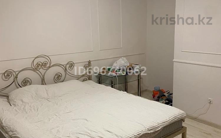2-комнатная квартира · 65 м² · 7/10 этаж, мкр Мамыр-3 17/1 — Саина-Шаляпина за 300 000 ₸ в Алматы, Ауэзовский р-н — фото 2