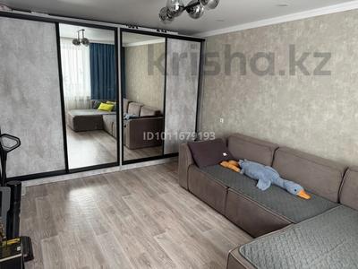 2-бөлмелі пәтер · 49.8 м² · 2/9 қабат, Майкудук, Мкр Восток-3 17 — Ресторан Миллион, бағасы: 17.5 млн ₸ в Караганде, Алихана Бокейханова р-н
