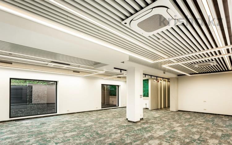 Кеңселер, кабинеттер және жұмыс орындары · 700 м², бағасы: 17.5 млн ₸ в Алматы, Медеуский р-н — фото 5