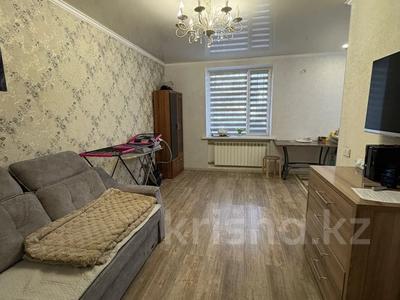 1-комнатная квартира · 30.5 м² · 1/2 этаж, мкр Мамыр — Садовый бульвар, Жандосова за 23 млн ₸ в Алматы, Ауэзовский р-н