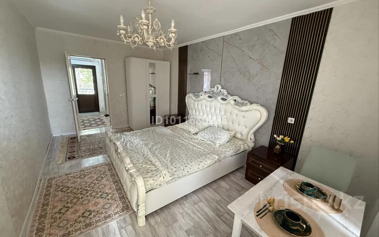 1-комнатная квартира · 40 м² · 2/4 этаж, 2мкр за 8 000 ₸ в Жанаозен — фото 2